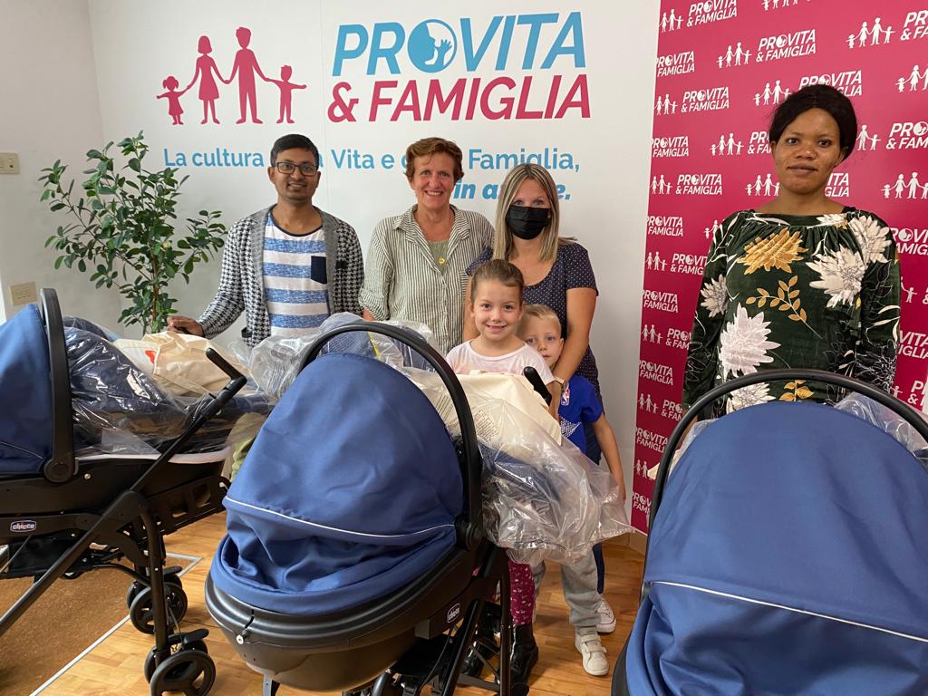 Aborto. Pro Vita & Famiglia: «Oltre 150 mamme aiutate in tre anni. Nuovo Governo combatta denatalità» 1